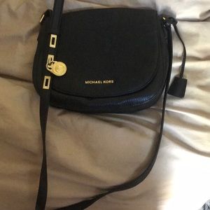 Michael Kors Black crossbody LIKE NEW